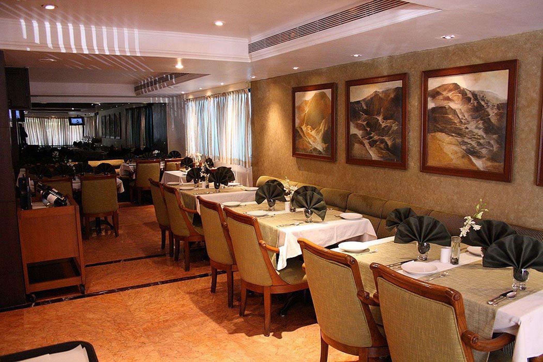 Bawa International Hotel 3*